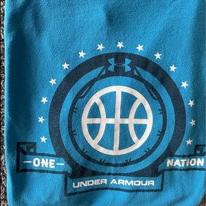 Under Armour Men’s XL tee shirt